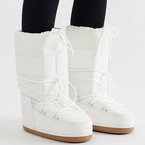 White Snow Boots